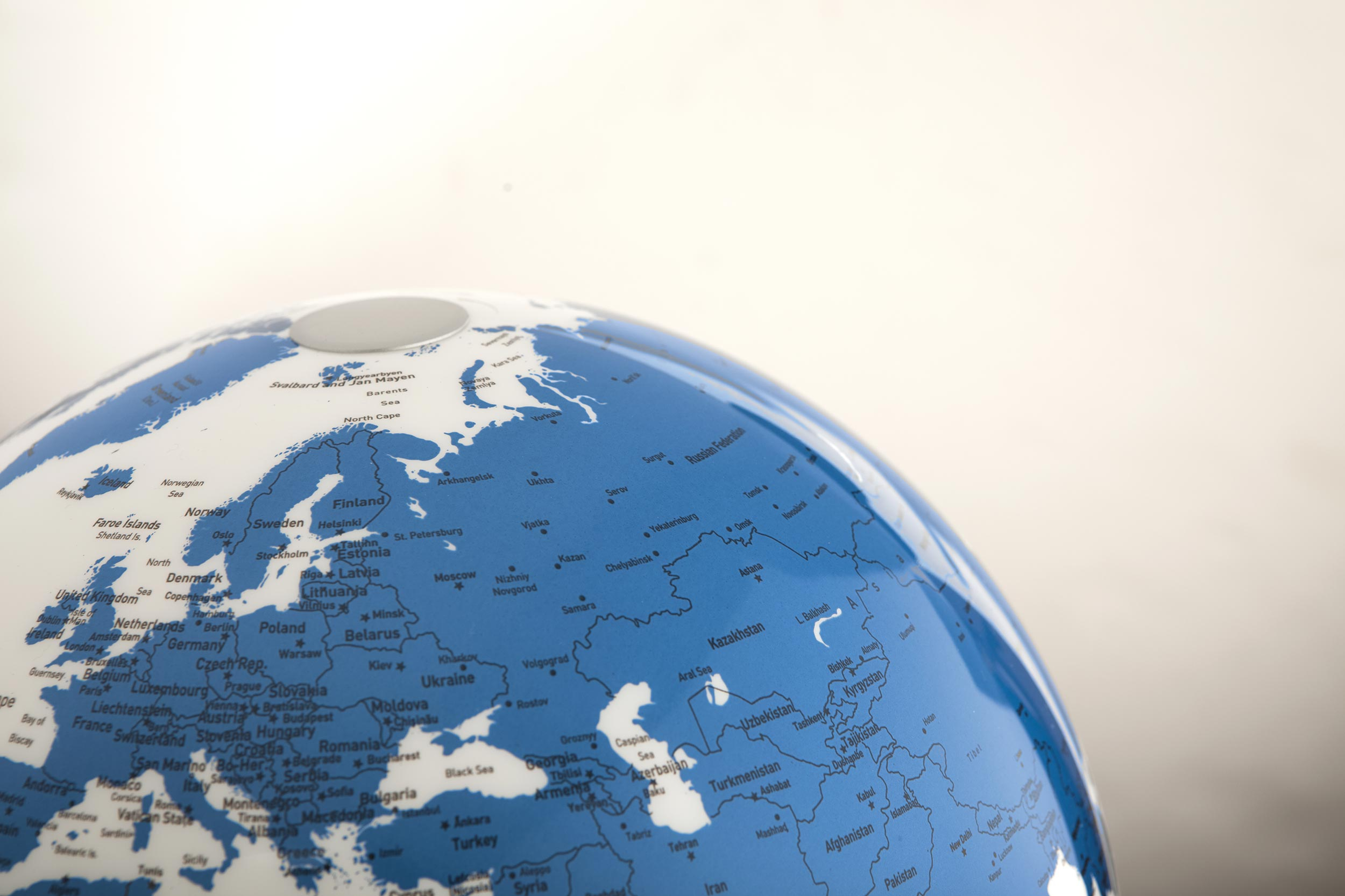 Globe "New Light&Colour" Hot Blue - Ø 30 cm / 11,81 inch